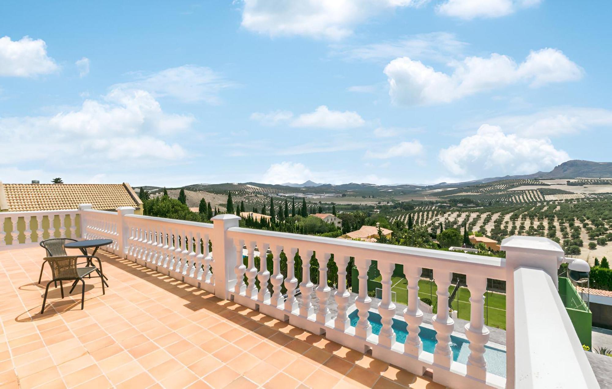 Villa Carmela Баэна Экстерьер фото